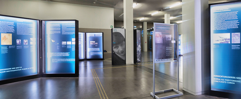 Trostenez-Ausstellung in der Universitätsbibliothek Osnabrück, Foto: Barbara Mönkediek / Universitätsbibliothek Trostenez-Ausstellung in der Universitätsbibliothek Osnabrück, Foto: Barbara Mönkediek / Universitätsbibliothek
